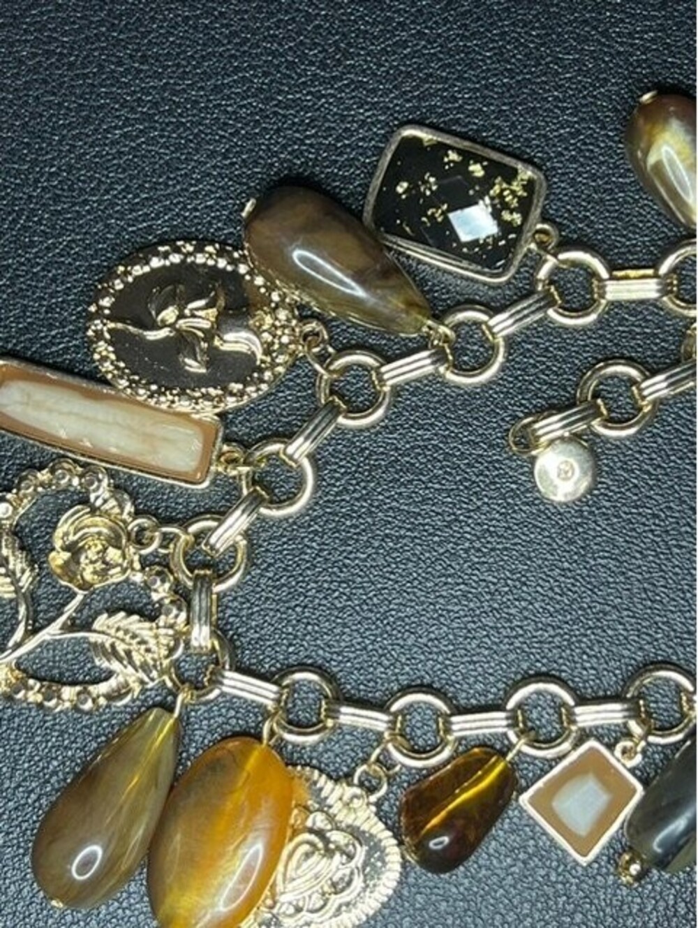 B7350 Gold Tone Multi Charm Bracelet Heart romance acrylic drops Fashion 7-9"